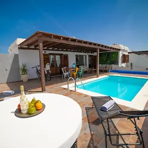 villa-alba.in-canary-islands.com/